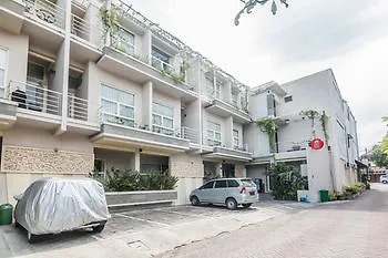Hotel Zen Rooms Denpasar Imam Bonjol 2